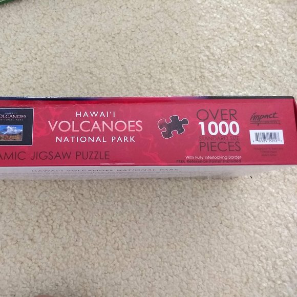 Hawaii volcanoes national park 1000+ puzzle NWT - Picture 3 of 4